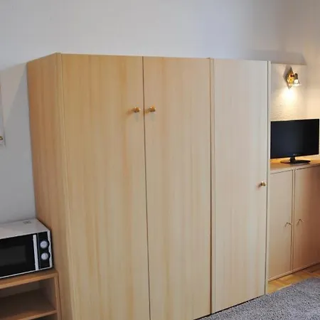 Meyer Meyer 05 Apartment